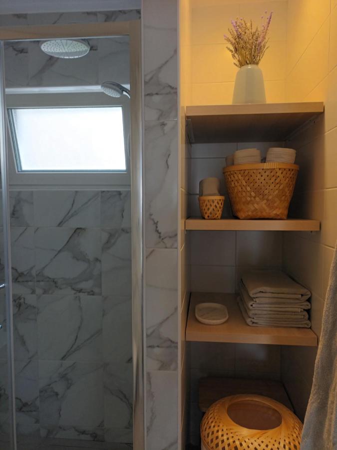 Jesliving Hvar - 2 Bedroom Elegant Apartment With Sea View In Historic Center Of Hvar Town Bagian luar foto